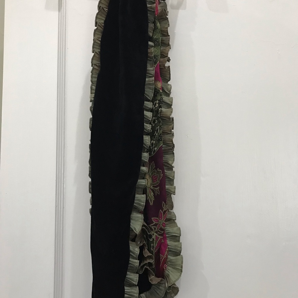 Silk and Velvet Scarf with Ruffle Edge - Picture 9 of 9